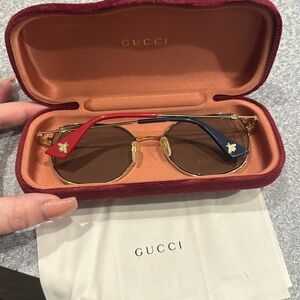 GUCCI UNISEX SUNGLASSES - LIKE NEW
